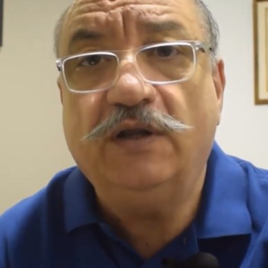 Mario Sampaolesi lee un poema de su libro La erosión