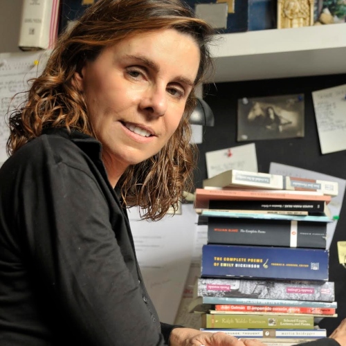 Reseña del libro Los caimanes, de Inés Arteta